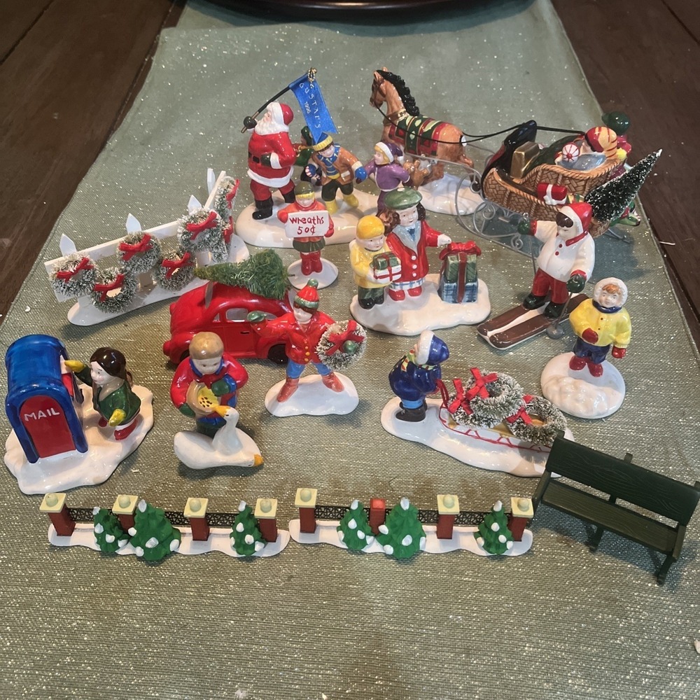 Great Set of Department 56 Lot of 15 Village Figurines~See Description